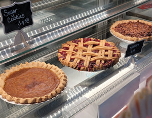 Thanksgiving Pies and Rolls